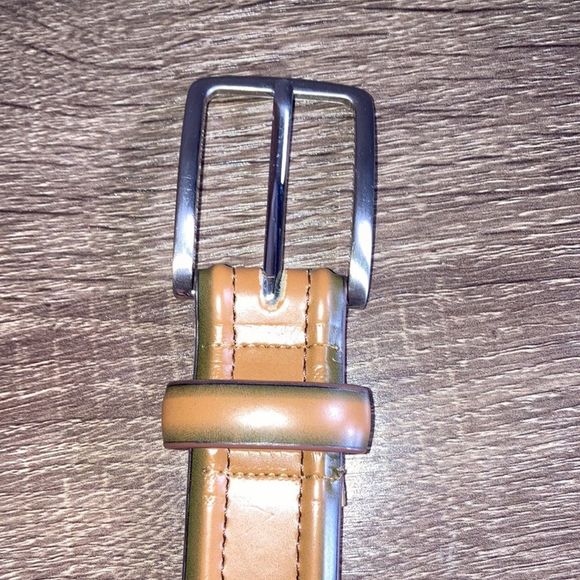 NWOT Women’s Floresheim 32” Belt Brown & Tan - Picture 2 of 9